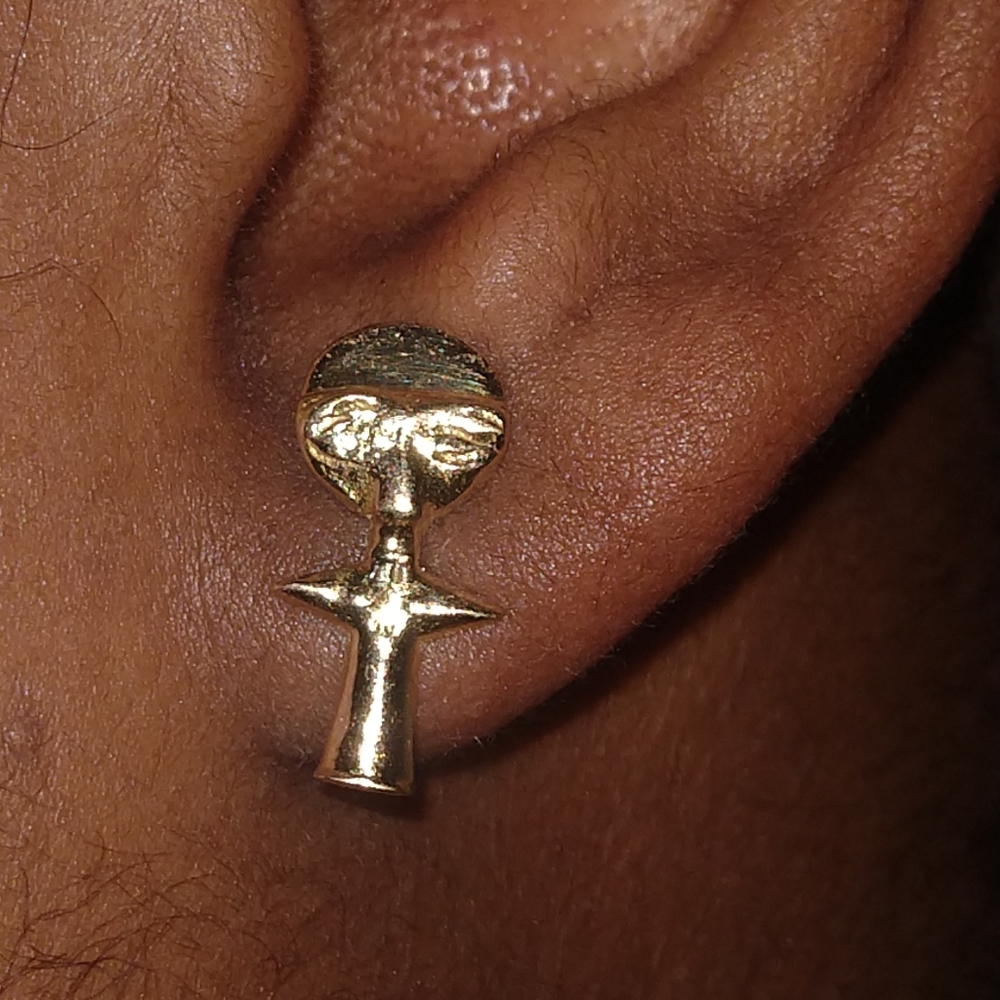 18k Ashanti doll earing